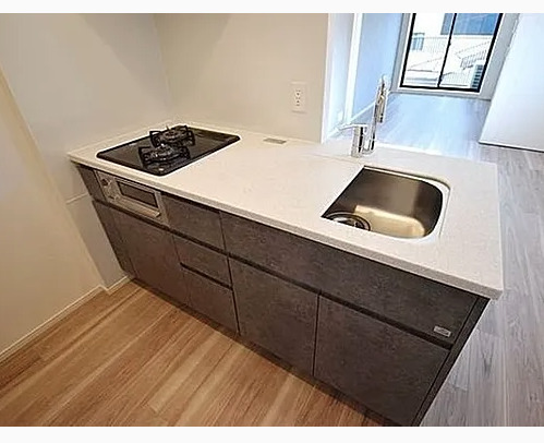 キッチン　同マンション別部屋参照。