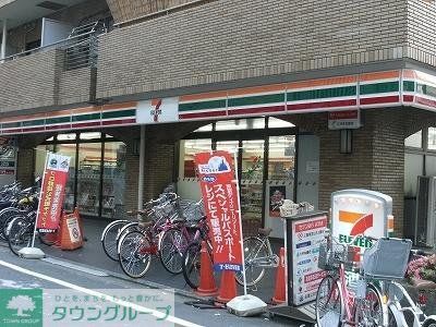 コンビニ　（参考）セブンイレブン（コンビニ）まで582m