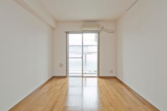 居室・リビング　☆明るい居間☆