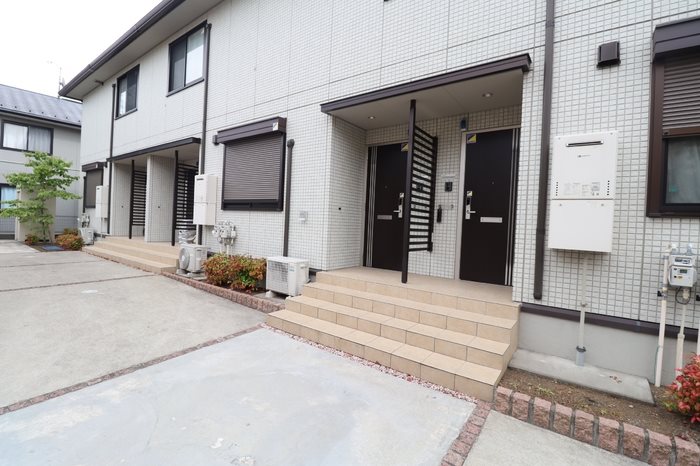 建物外観　アーバンライフIIIのご紹介は住まいの窓口　アソシエへお任せ