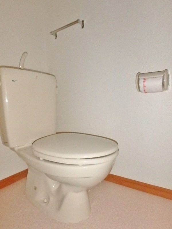 トイレ　図面と現状に相違がある場合には現状を優先