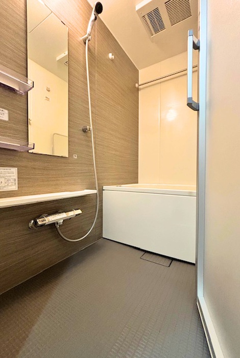 バス・シャワールーム