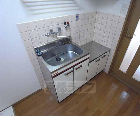 キッチン　二口ガスコンロ設置可能なキッチンです。