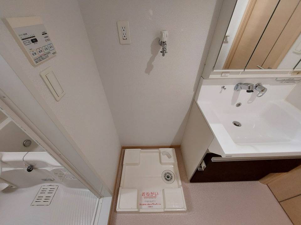 洗面設備　洗濯機置場