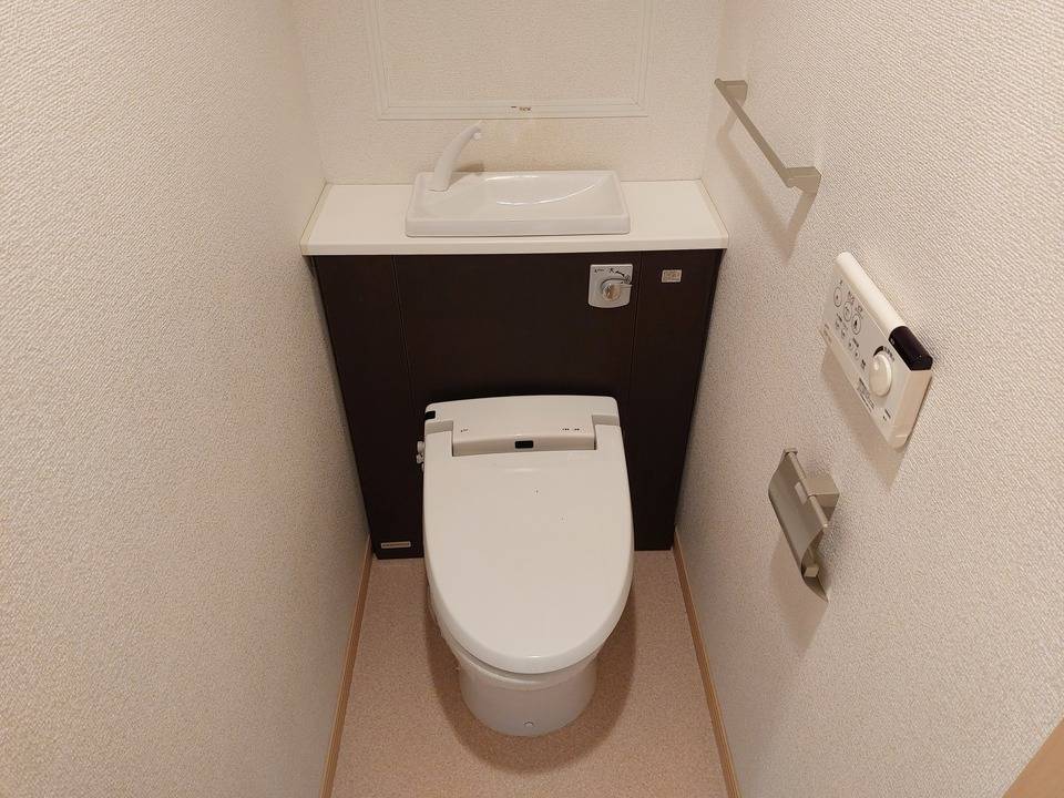 トイレ　トイレ