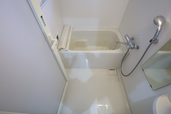 バス・シャワールーム　※別部屋の写真です