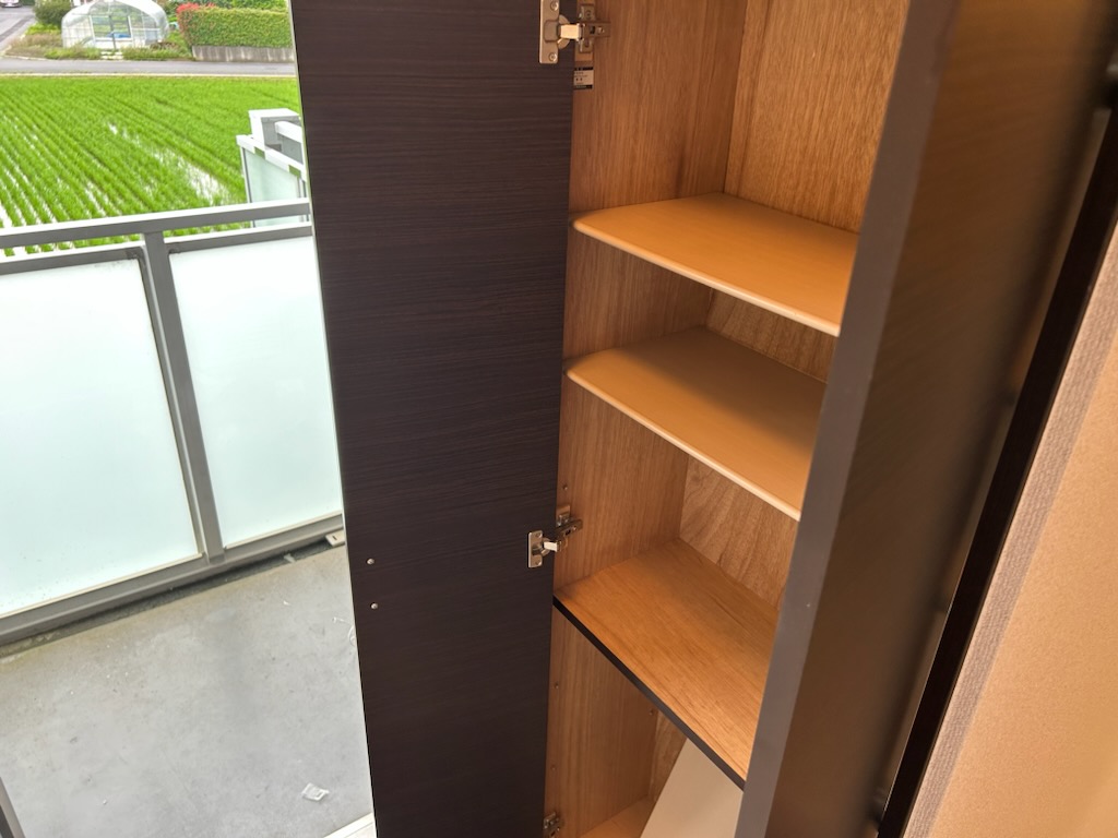 玄関　玄関をスッキリ　　シューズBOX付