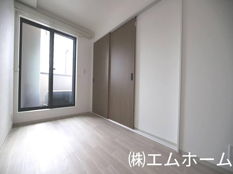 その他部屋・スペース　洋室4.8帖　室内物干し付