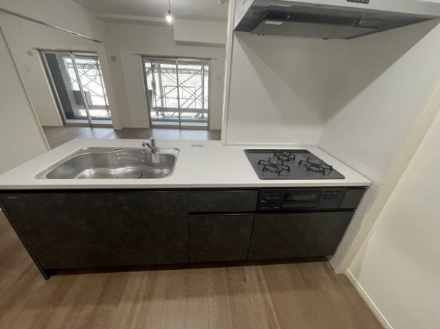 キッチン　広々したキッチンはお料理が捗りそうです