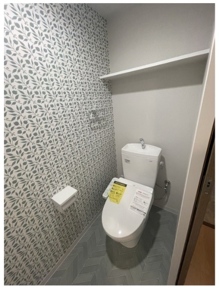 トイレ　嬉しいウォシュレット付き