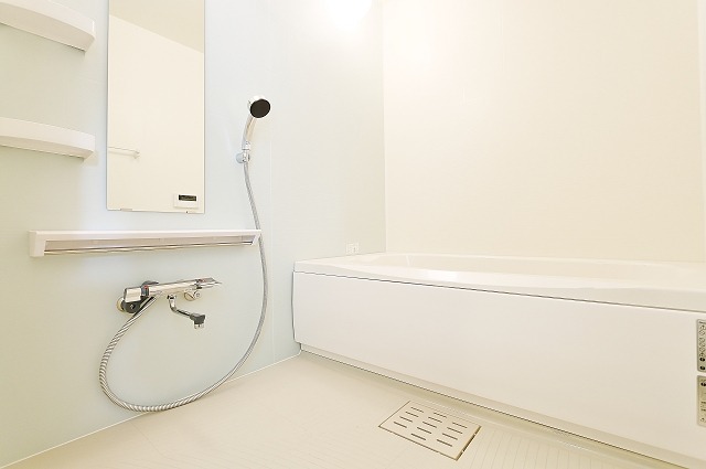 バス・シャワールーム　追炊き機能付きは嬉しいポイント♪