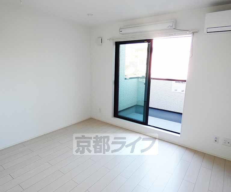 居室・リビング　キレイなお部屋です！