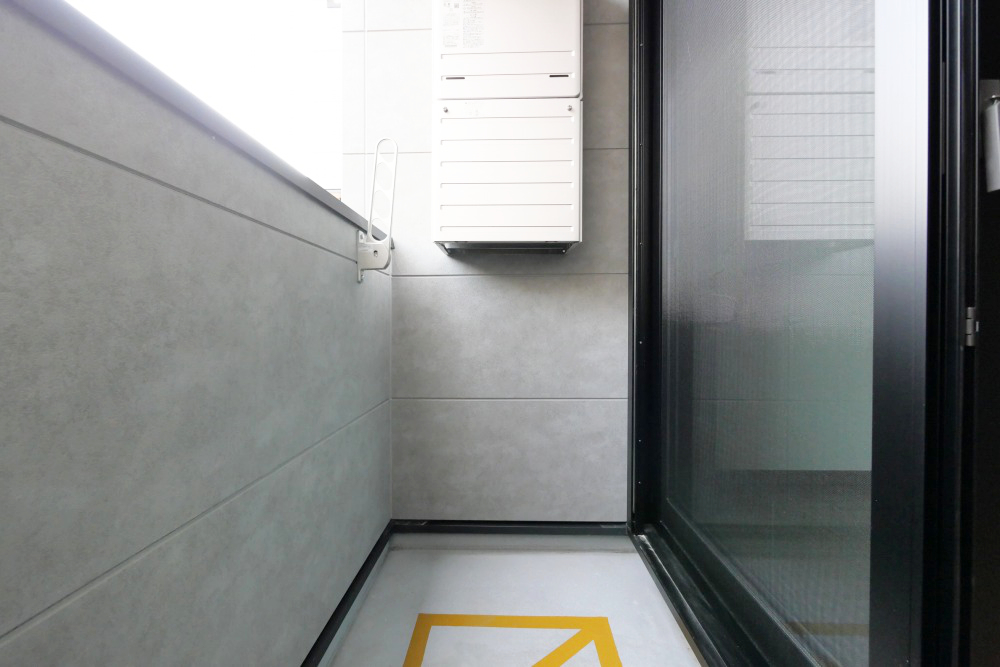 バルコニー　バルコニー