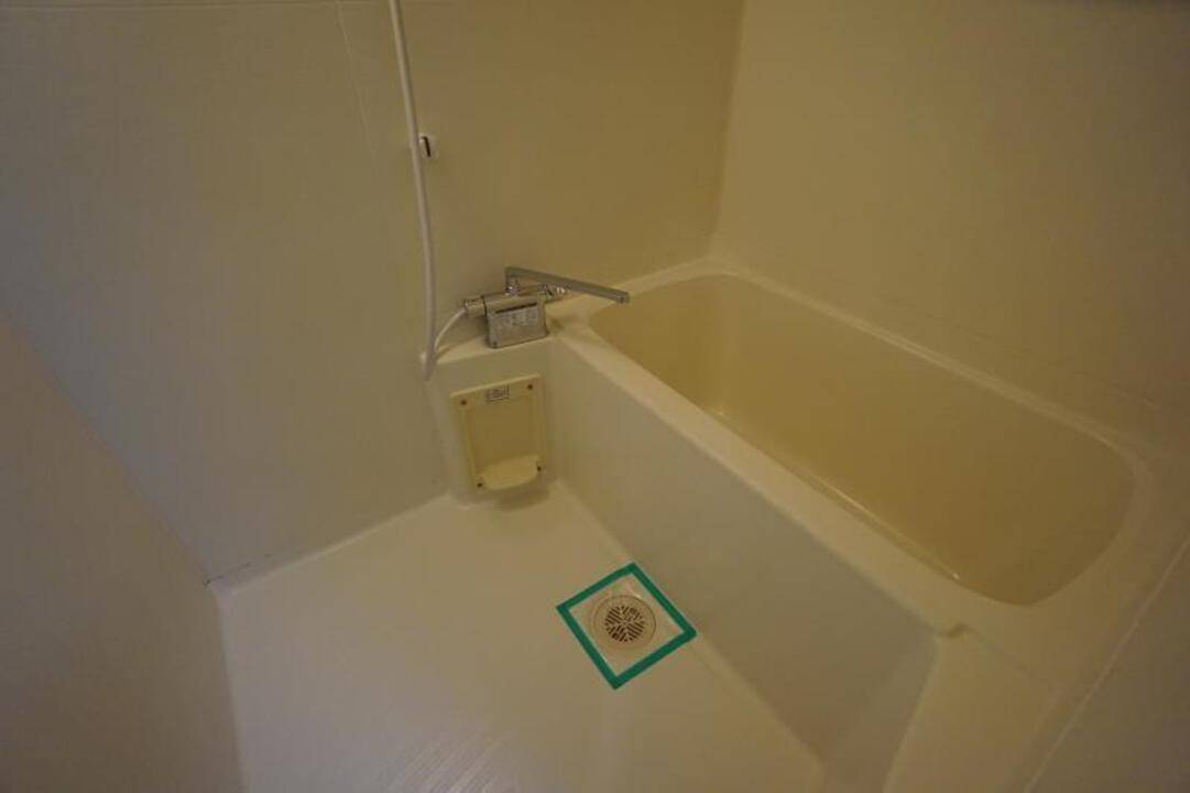 バス・シャワールーム　浴室