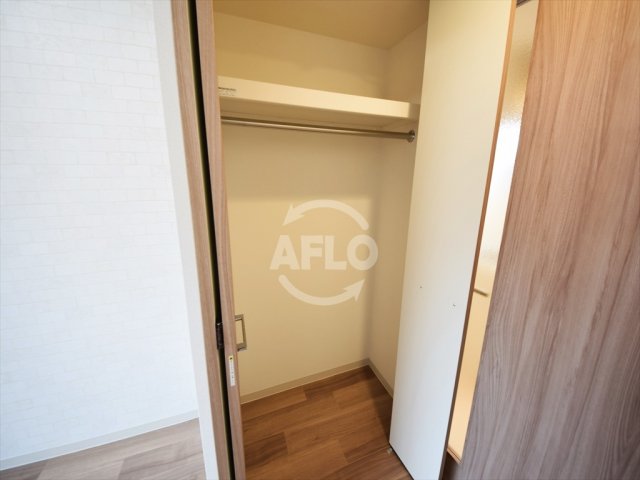 収納　プレサンス大阪天満リバーシア　クローゼット