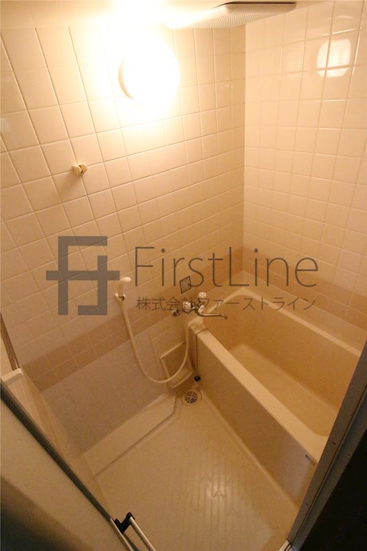 バス・シャワールーム　別号室の写真です