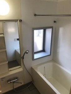 バス・シャワールーム　※別部屋の参考写真です。