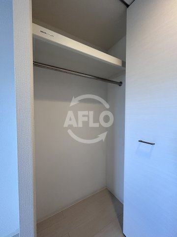 収納　エスリード大阪クレストコート　クローゼット
