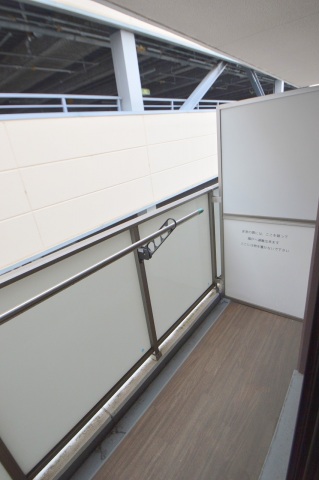 バルコニー　日当り良好のバルコニー