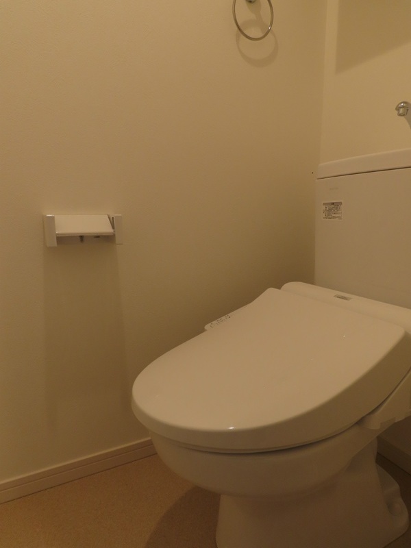 トイレ　コンパクトで使いやすいトイレです