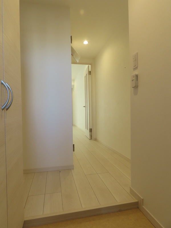 玄関　収納もある玄関です