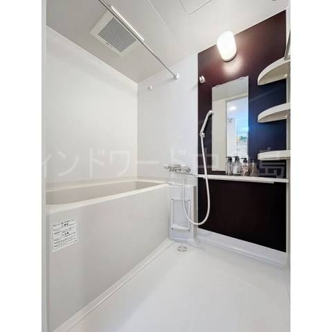 バス・シャワールーム　詳細は、ウィンドワード中の島店までご相談下さい。