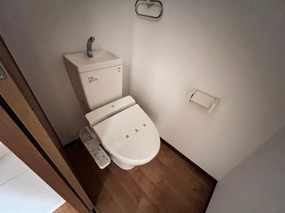 トイレ　※別部屋の写真です