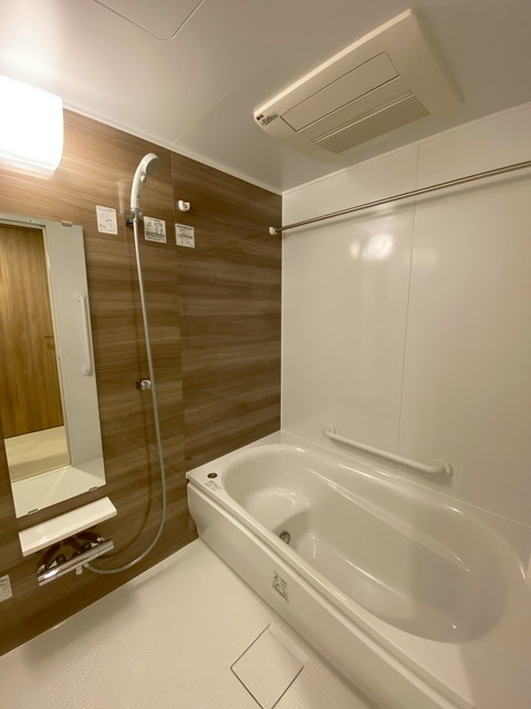 バス・シャワールーム　※写真は同タイプ住戸です。