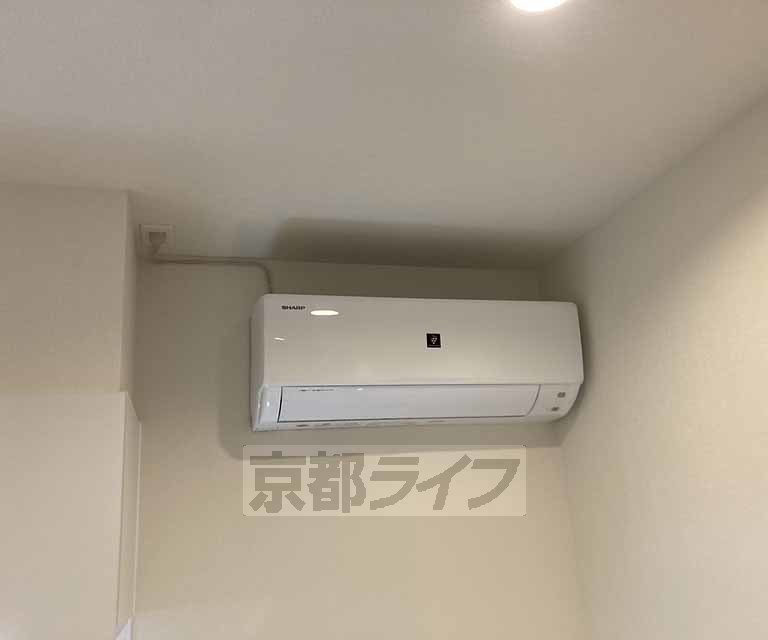 その他設備　嬉しいエアコン付き・