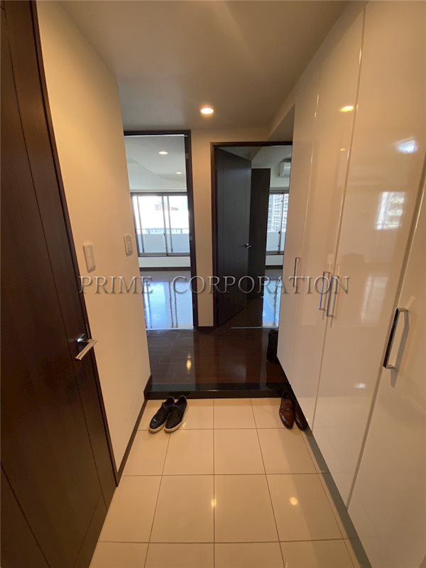 玄関　※参考写真※