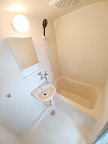 バス・シャワールーム　別部屋参考用写真?