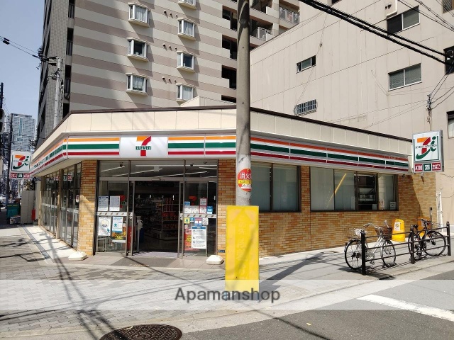 コンビニ　セブン－イレブン大阪大手通１丁目店（コンビニ）まで111m