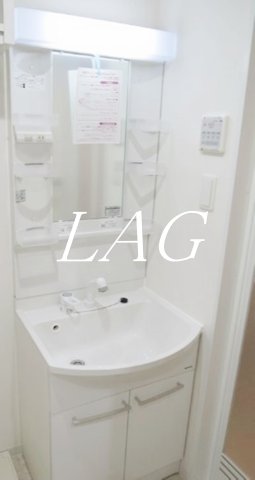 洗面設備　独立洗面台です。