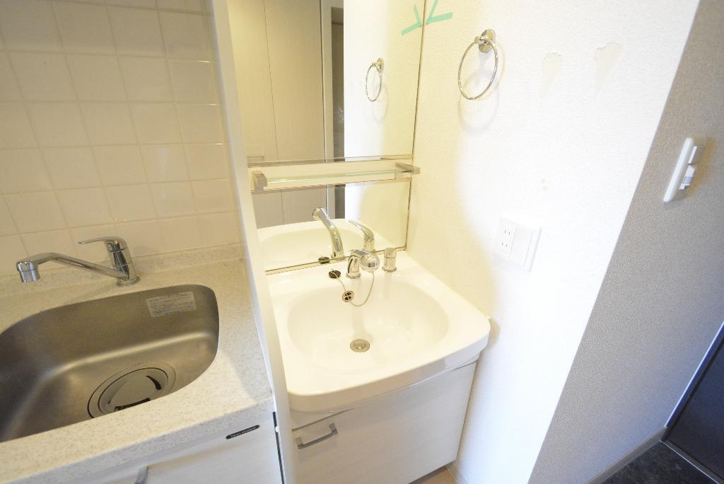 洗面設備　洗髪洗面化粧台