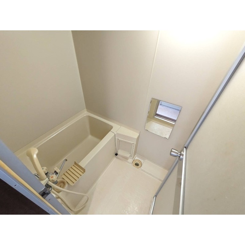 バス・シャワールーム　寝室