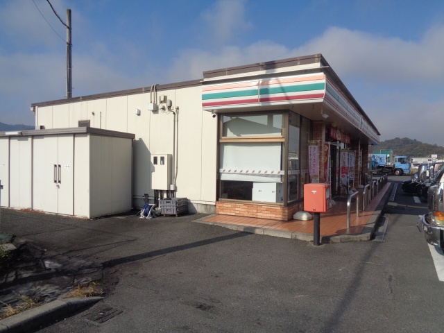 コンビニ　セブン－イレブン　五個荘日吉町店（コンビニ）まで800m