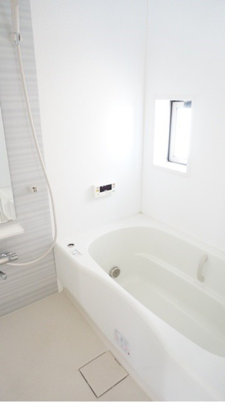 バス・シャワールーム　図面と現状に相違がある場合には現状を優先