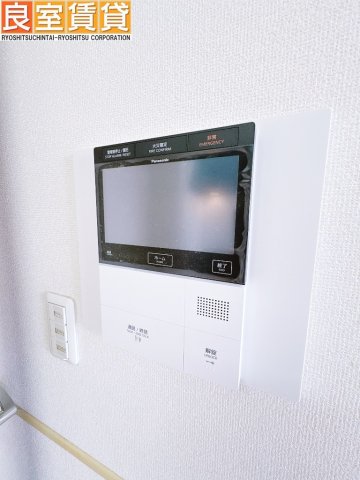 セキュリティ　モニター付きインターホン