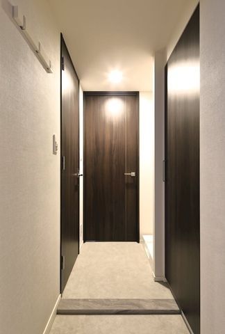 玄関　☆シューズボックス付き玄関スペース☆