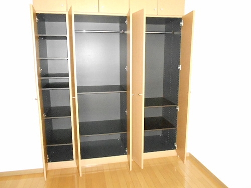 収納　洋室（約6.4畳）のクロゼット　※2022年5月撮影