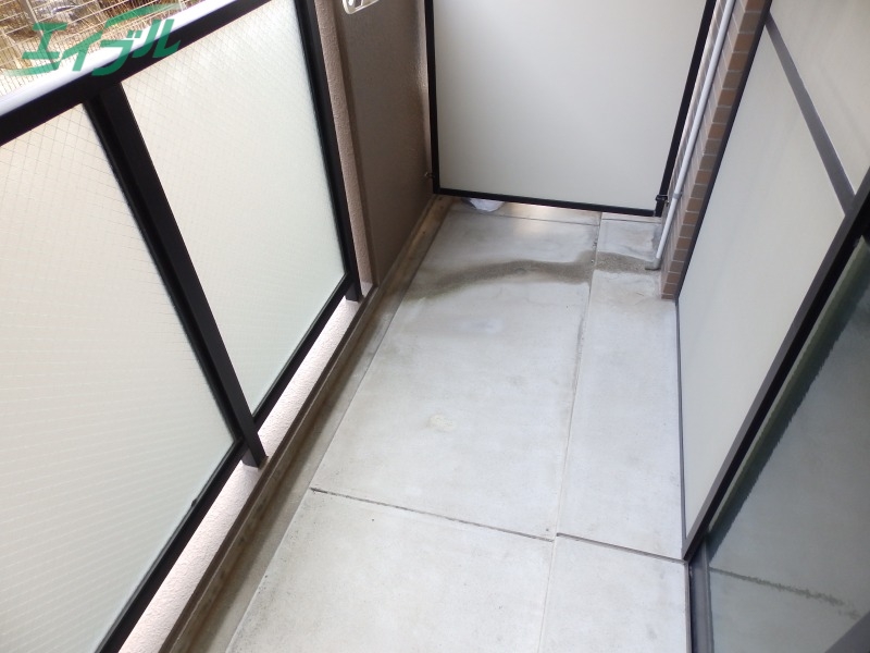 バルコニー　同型参考写真です。