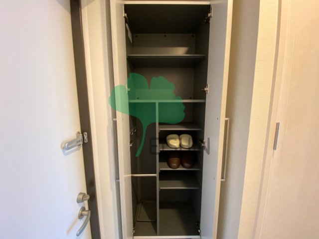 玄関　下駄箱もしっかりついてます！