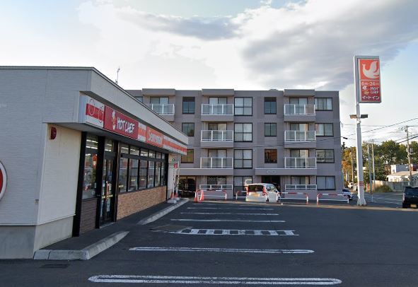 コンビニ　セイコーマート平岡１条店（コンビニ）まで689m