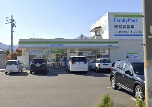 コンビニ　ファミリーマート 長野東和田店（コンビニ）まで527m