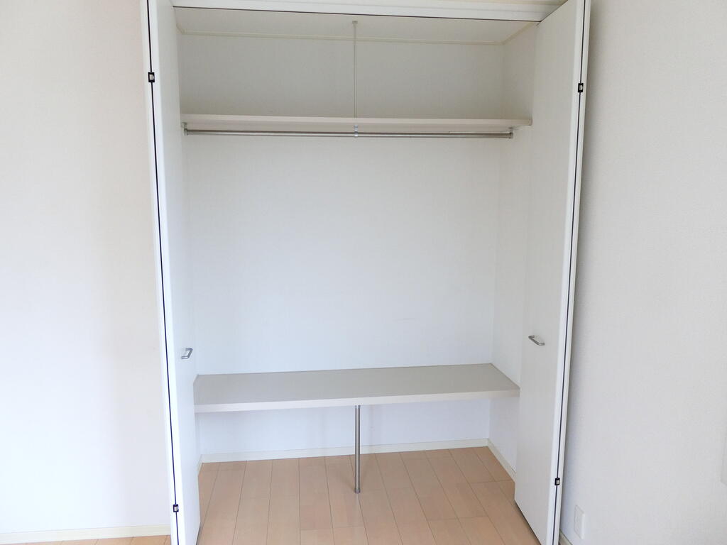 収納　清掃前の写真を使用しております。