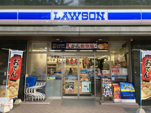 コンビニ　ローソン 香椎駅前一丁目店（コンビニ）まで94m