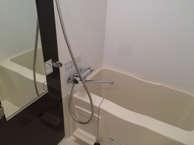 バス・シャワールーム　バスルーム