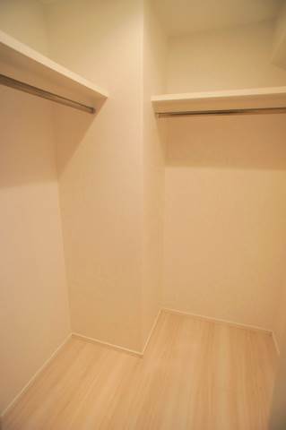 収納　ウォークインクローゼット同型イメージ