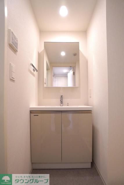 洗面設備　※写真は同タイプ住戸です。