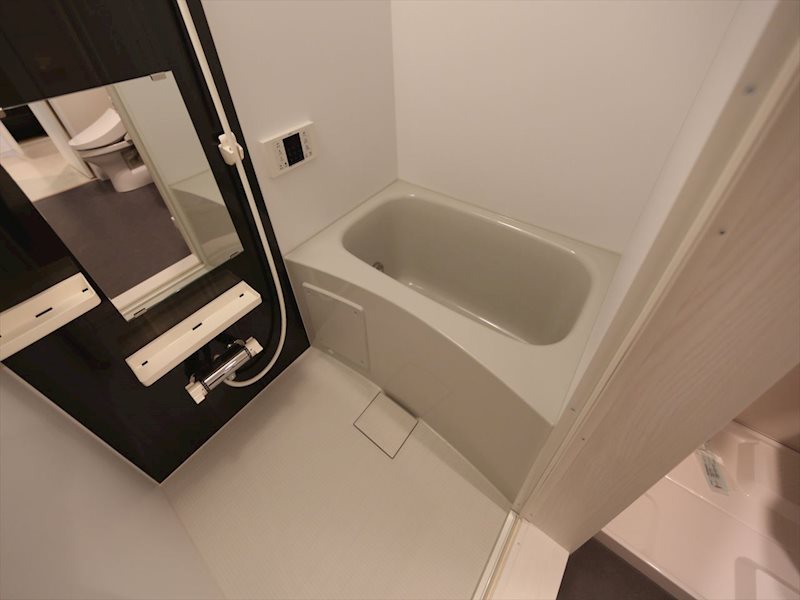 バス・シャワールーム　追い焚き機能付　オートバス機能付バスルーム